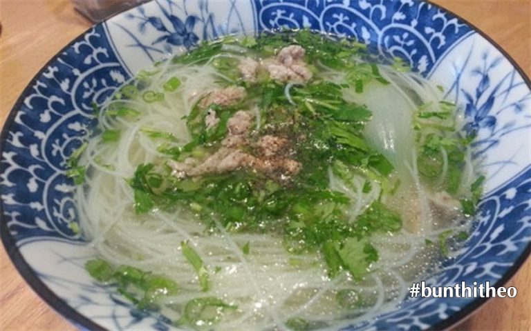 Cach lam bun thit heo an sang cho be